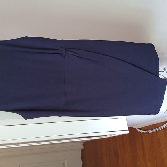 Navy petite 14 sleeveless Banana Republic dress. S1 - Picture 2 of 3